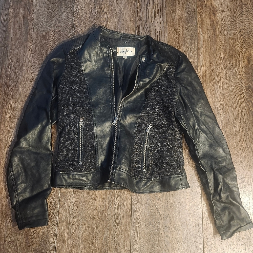 Daytrip Buckle Women's Black Pleather Jacket Size Medium